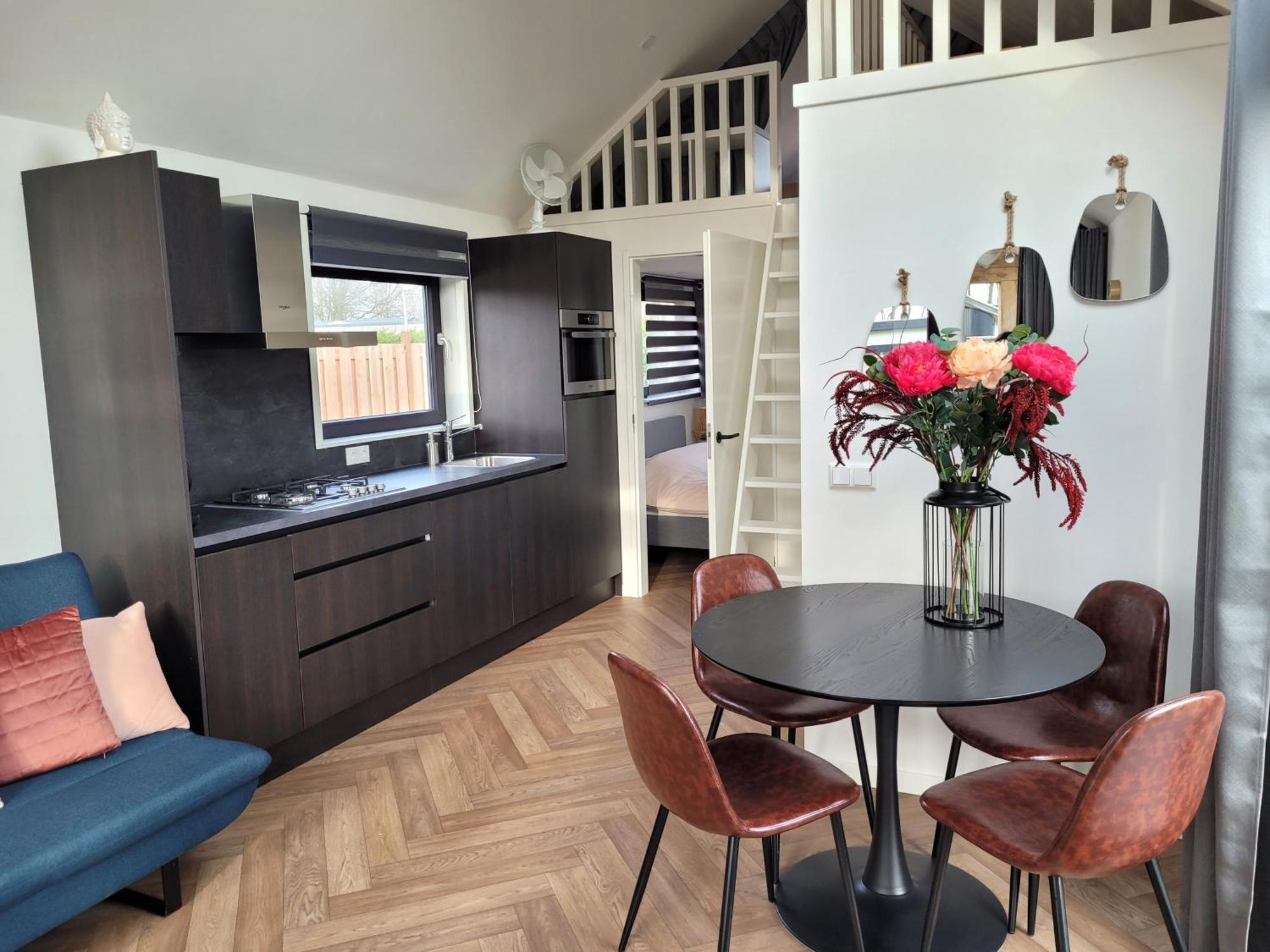 Tiny Zen House In Heinkenszand With Private Sauna, Airco, Outdoor Swimming Pool, Wifi And 2 Bedrooms Exteriör bild